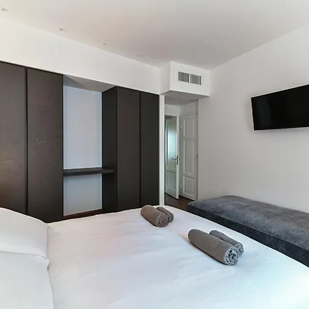 Dome's Magic - The House Of Travelers Apartmán