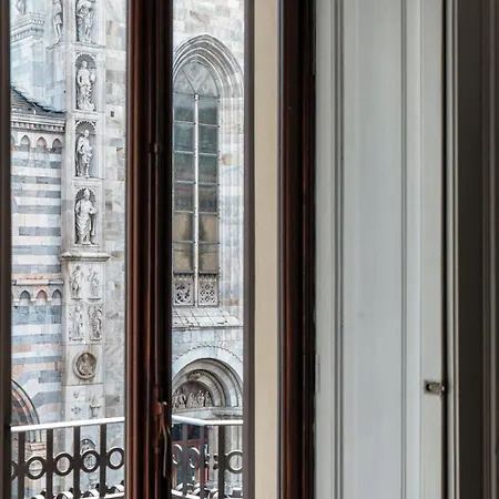 Dome's Magic - The House Of Travelers * Como