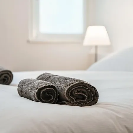 Dome's Magic - The House Of Travelers