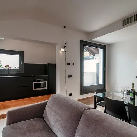 Dome's Magic - The House Of Travelers Apartmán *