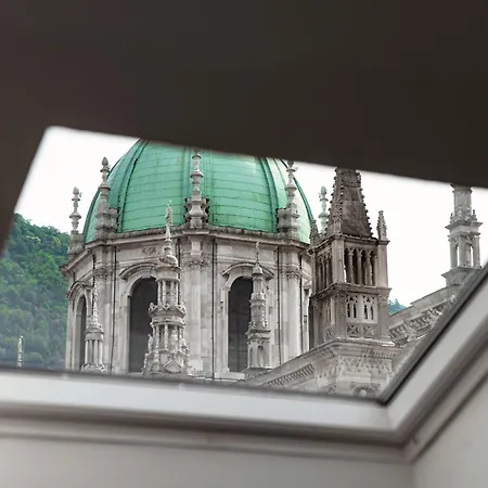 Dome's Magic - The House Of Travelers * Como