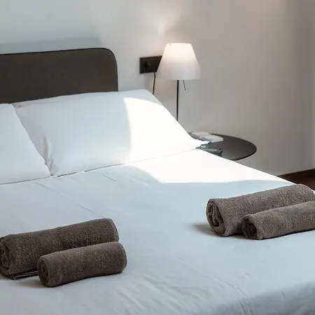 Dome's Magic - The House Of Travelers * Como