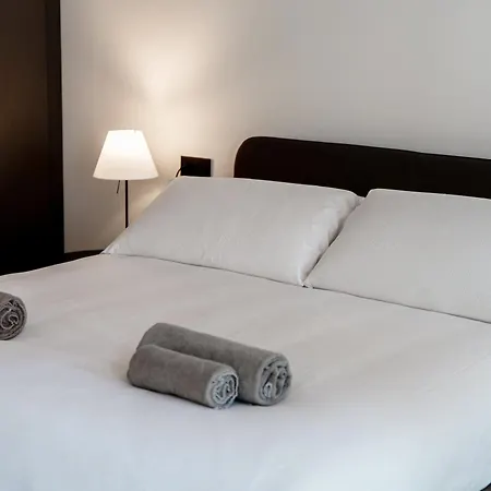 Dome's Magic - The House Of Travelers Como