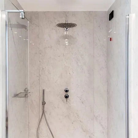 Dome's Magic - The House Of Travelers