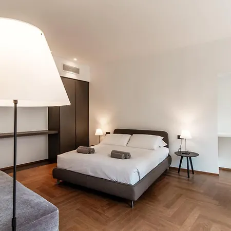 Dome's Magic - The House Of Travelers Como