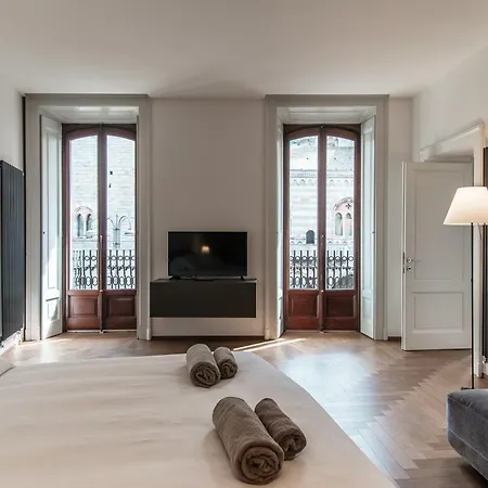 Dome's Magic - The House Of Travelers Como