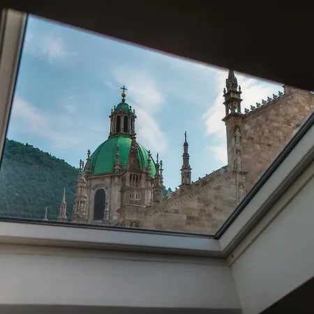 Dome's Magic - The House Of Travelers